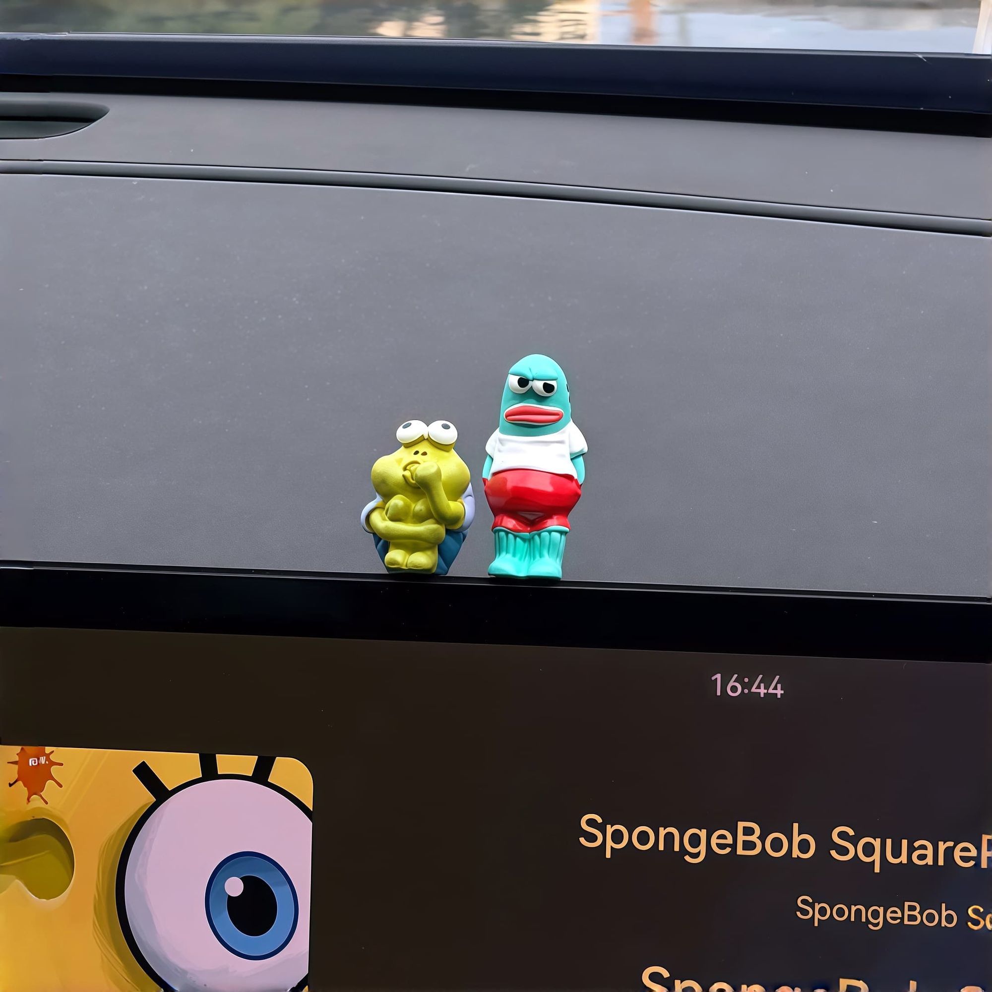 SpongeBob Figur-Ornament, Nied – Car Accessories Girly Bewertung und Preis